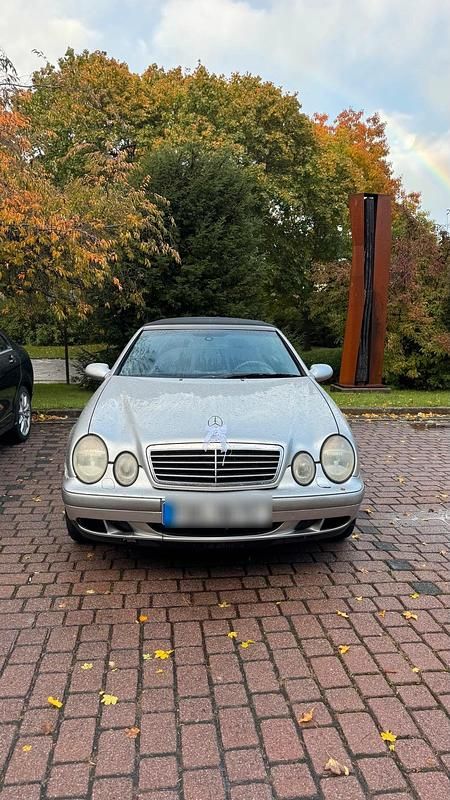 Silber Gebraucht 1999 Mercedes CLK320 Cabrio | 1.780 € (Fairer Preis) - Bild 1/4