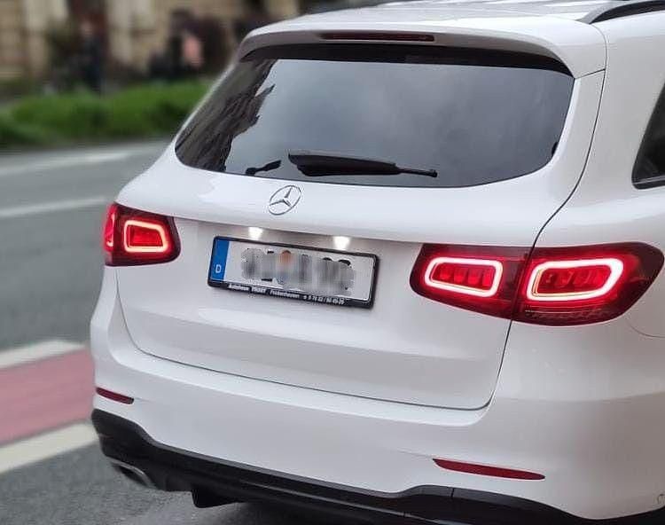 Weiß Gebraucht 2019 Mercedes GLC200 AMG SUV | 38.000 € (Fairer Preis) - Bild 1/4