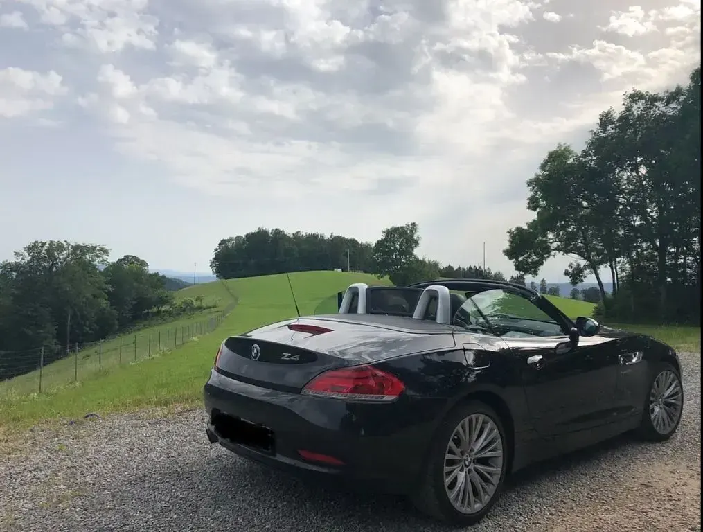 Gebraucht BMW Z4 Sport Line 245 PS (180 kW) 2015 Schwarz Cabrio