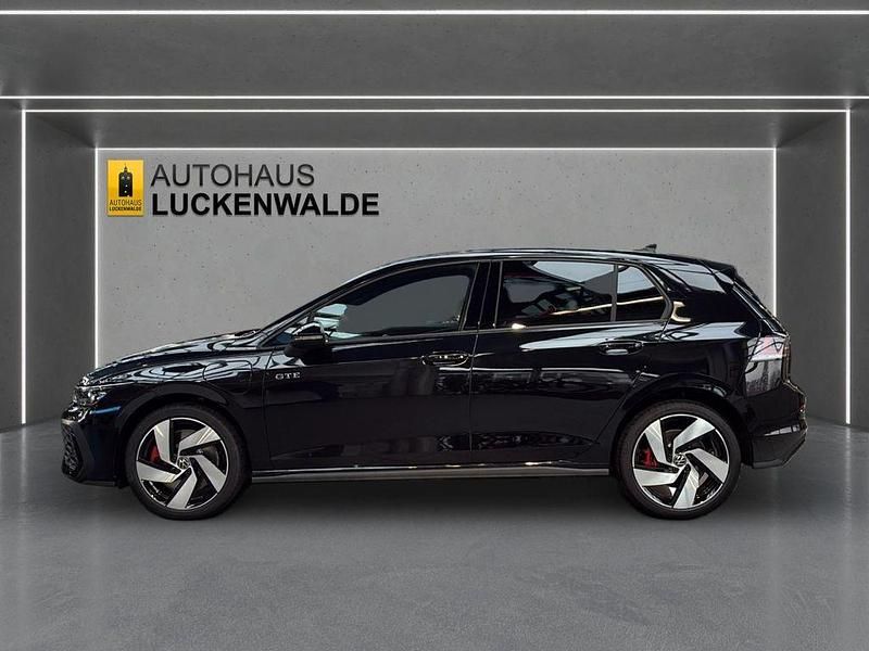 Gebraucht VW Golf VIII GTE 272 PS (200 kW) 2026 Schwarz Limousine