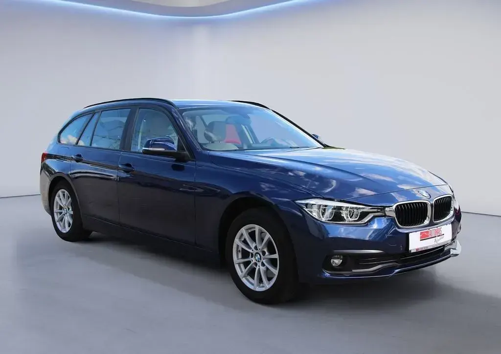 Gebraucht BMW 320 Advantage 190 PS (139 kW) 2019 Blau Limousine