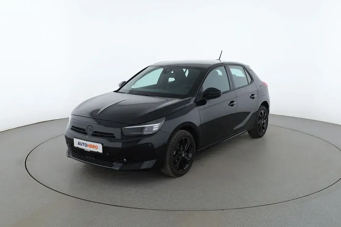 Używany Opel Corsa 101 KM (74 kW) 2024 Hatchback