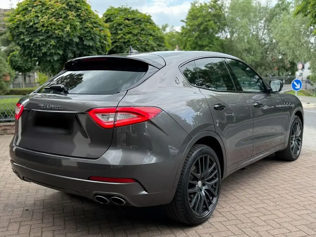 Gebraucht Maserati Levante 275 PS (202 kW) 2017 Grau SUV