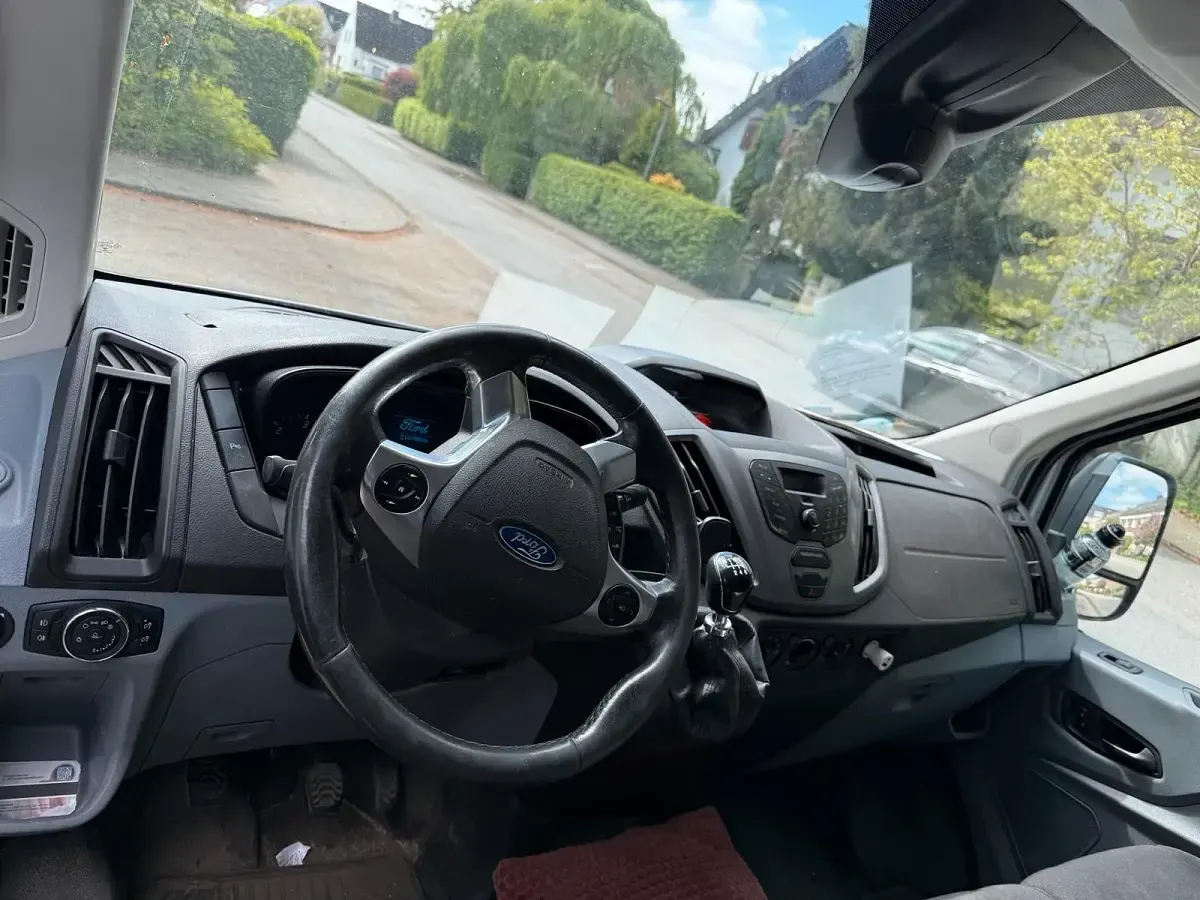 Gebraucht Ford Transit 131 PS (96 kW) 2017 Weiß Van / Kleinbus