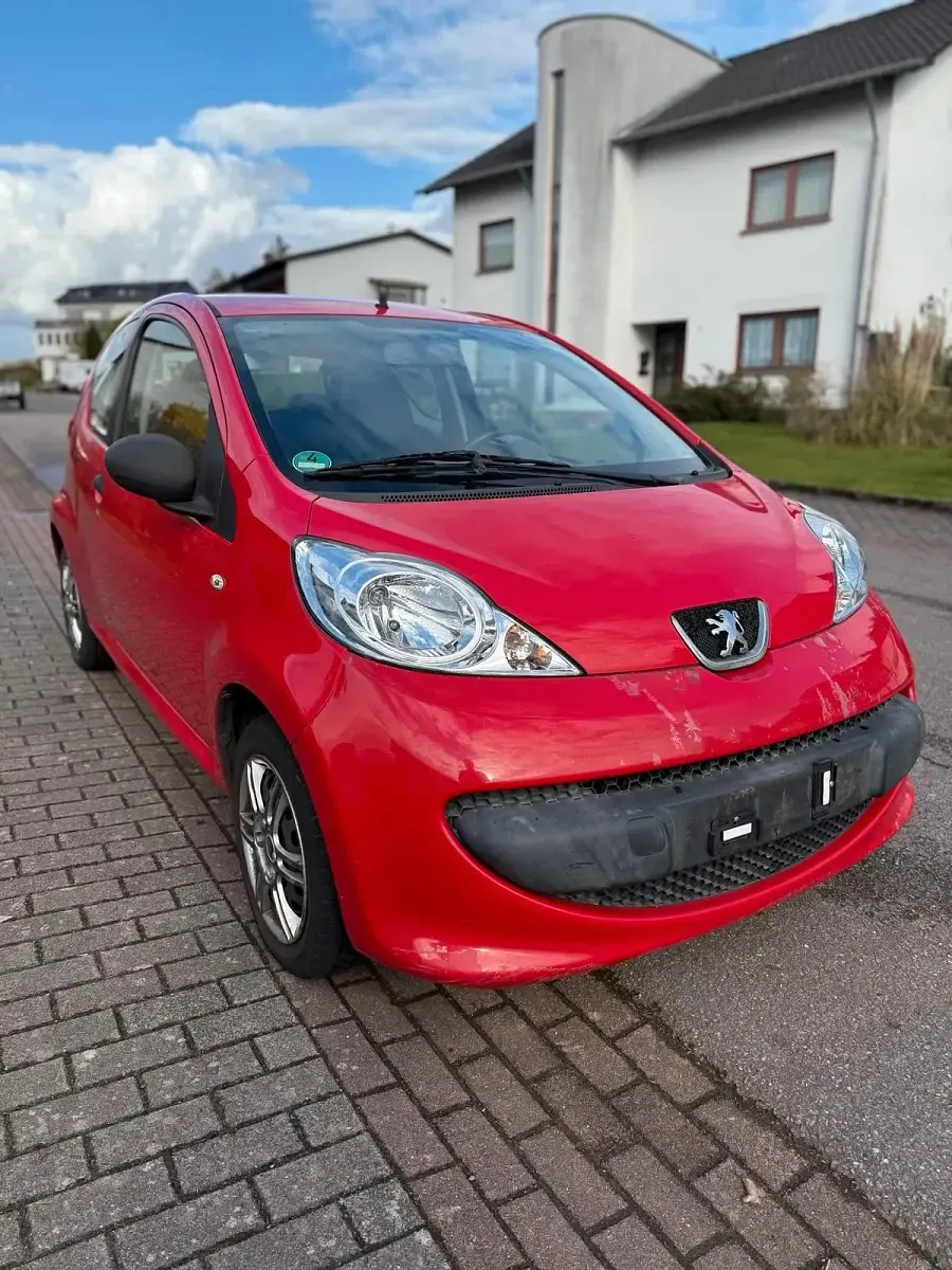 Gebraucht Peugeot 107 68 PS (50 kW) 2008 Rot Kleinwagen