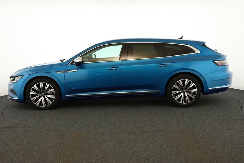 Gebraucht VW Arteon Elegance 200 PS (147 kW) 2022 Eisvogelblau metallic