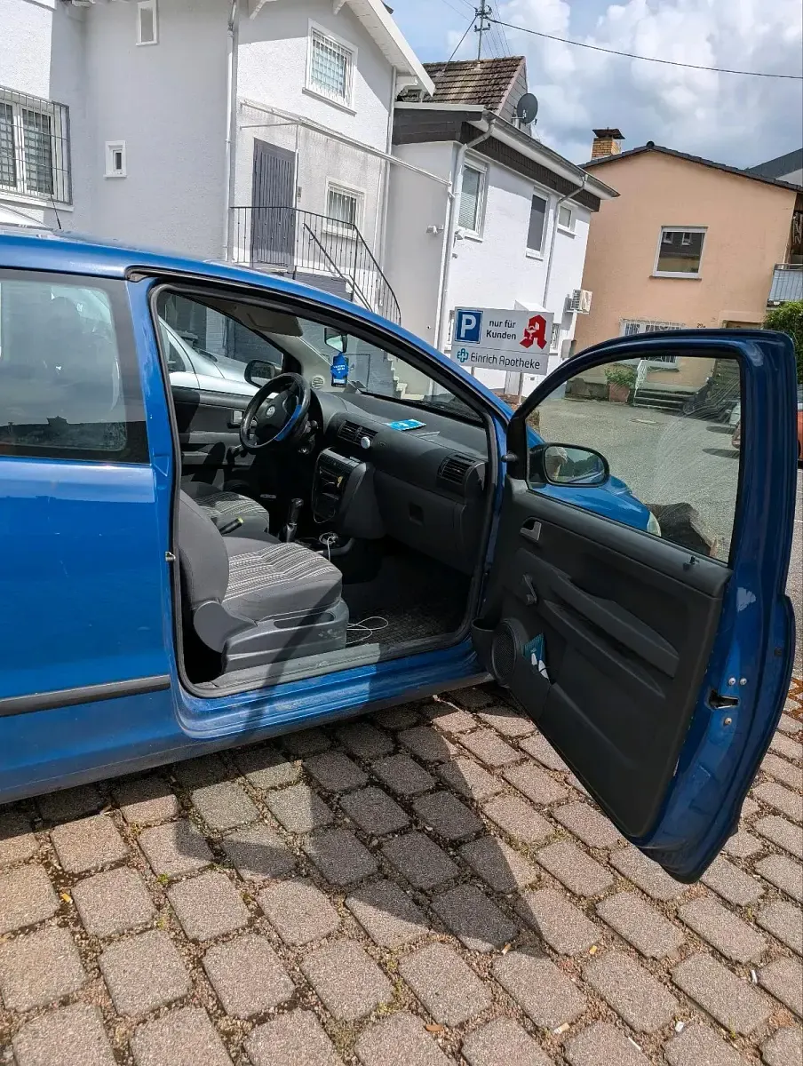 Gebraucht VW Fox 70 PS (51 kW) 2008 Blau Kleinwagen