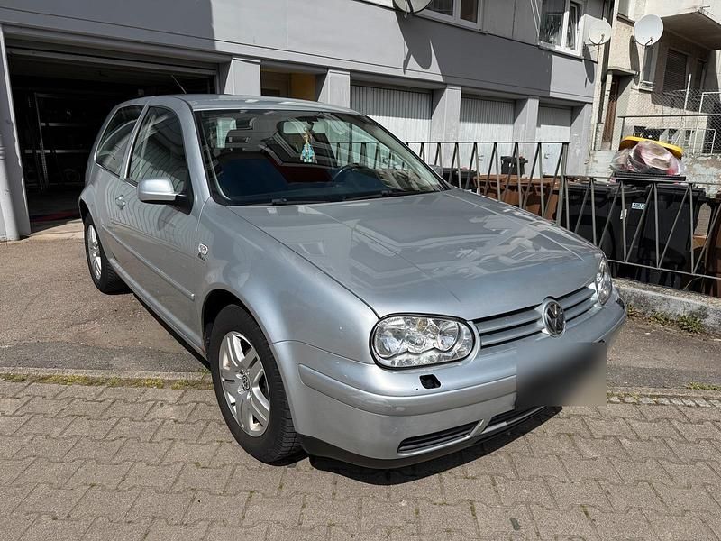 Gebraucht VW Golf 75 PS (55 kW) 2003 Silber Coupé