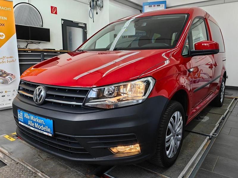 Kirschrot Gebraucht 2018 VW Caddy Trendline Van / Kleinbus | 18.790 € (Guter Preis) - Bild 1/4