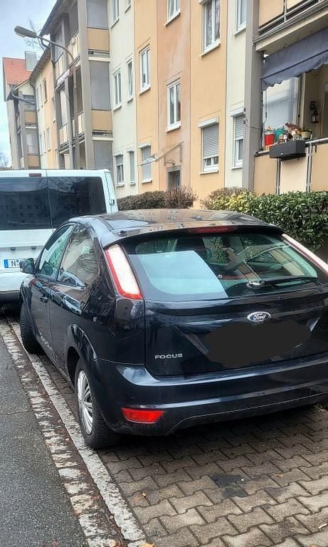 Gebraucht Ford Focus Style 116 PS (85 kW) 2009 Schwarz Limousine