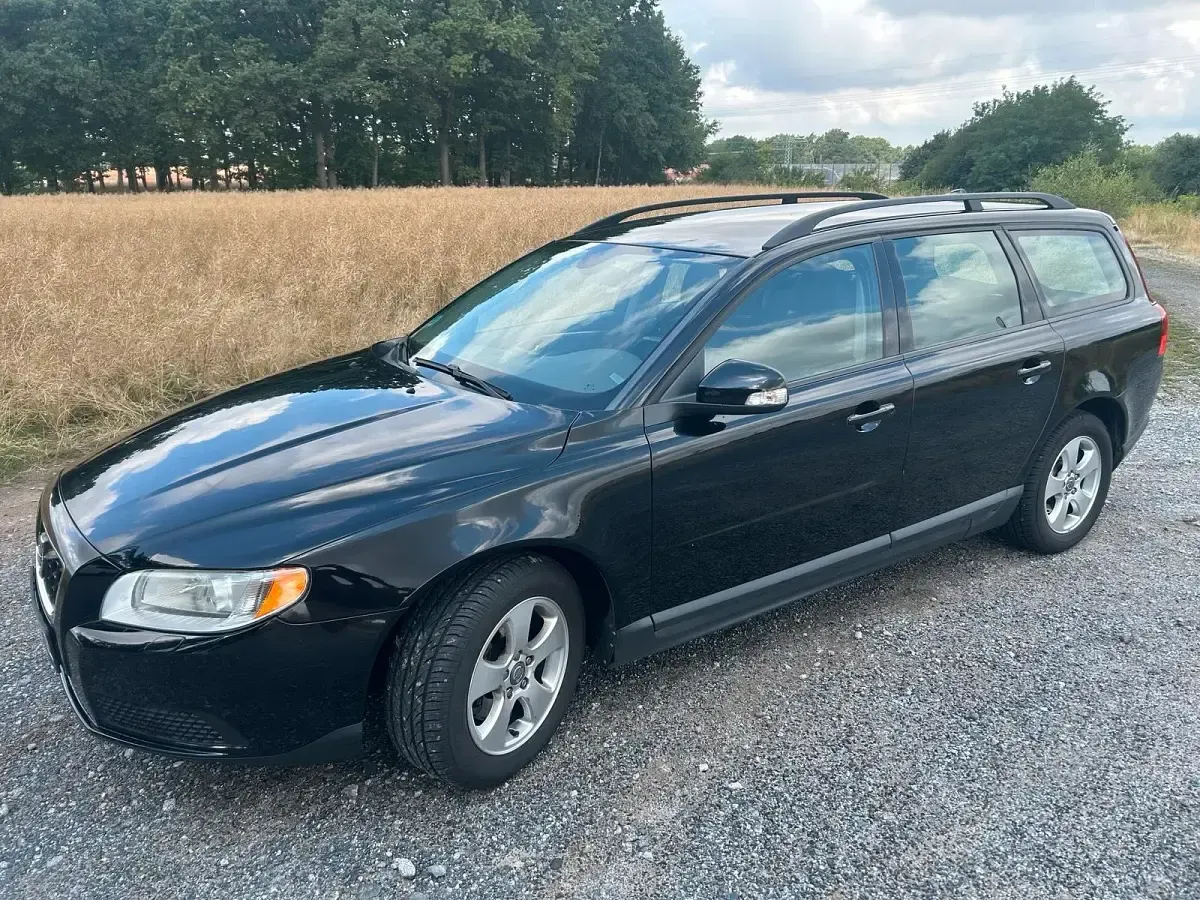 Gebraucht Volvo V70 140 PS (102 kW) 2010 Schwarz Kombi