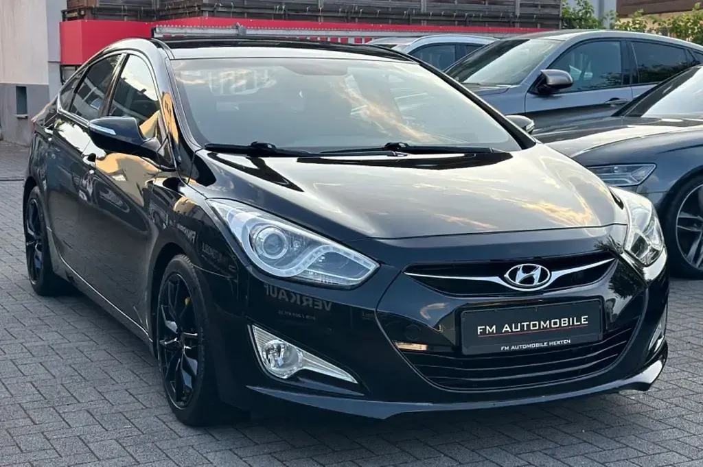 Gebraucht Hyundai i40 Comfort 135 PS (99 kW) 2013 Schwarz Limousine