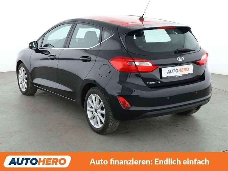 Gebraucht Ford Fiesta Titanium 101 PS (74 kW) 2018 Shadow black Kleinwagen