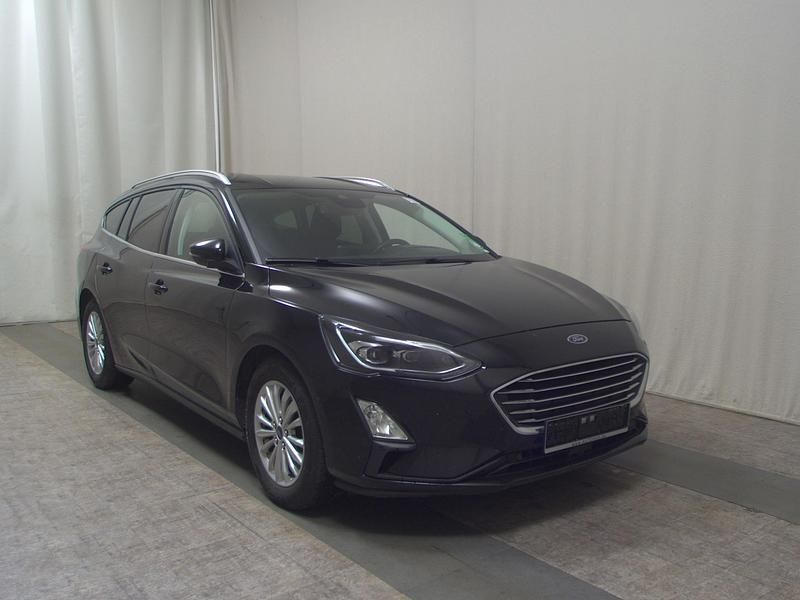 Gebraucht Ford Focus Titanium 150 PS (110 kW) 2020 Schwarz Kombi