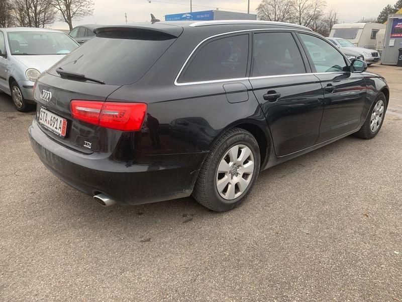 Gebraucht Audi A6 Ambiente 204 PS (150 kW) 2014 Schwarz Kombi