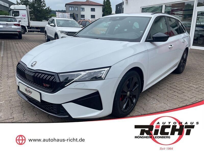 Moonweiss metallic Gebraucht 2024 Skoda Octavia RS Kombi | 36.960 € (Guter Preis) - Bild 1/4