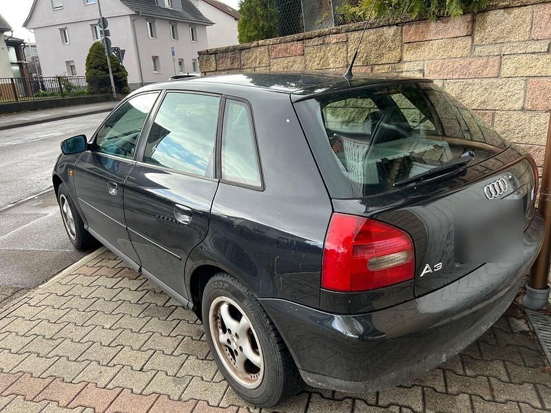 Gebraucht Audi A3 Ambiente 101 PS (74 kW) 2000 Schwarz Kleinwagen