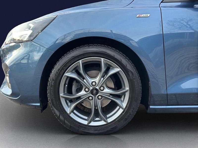Gebraucht Ford Focus ST-Line 125 PS (91 kW) 2020 Blau Kleinwagen