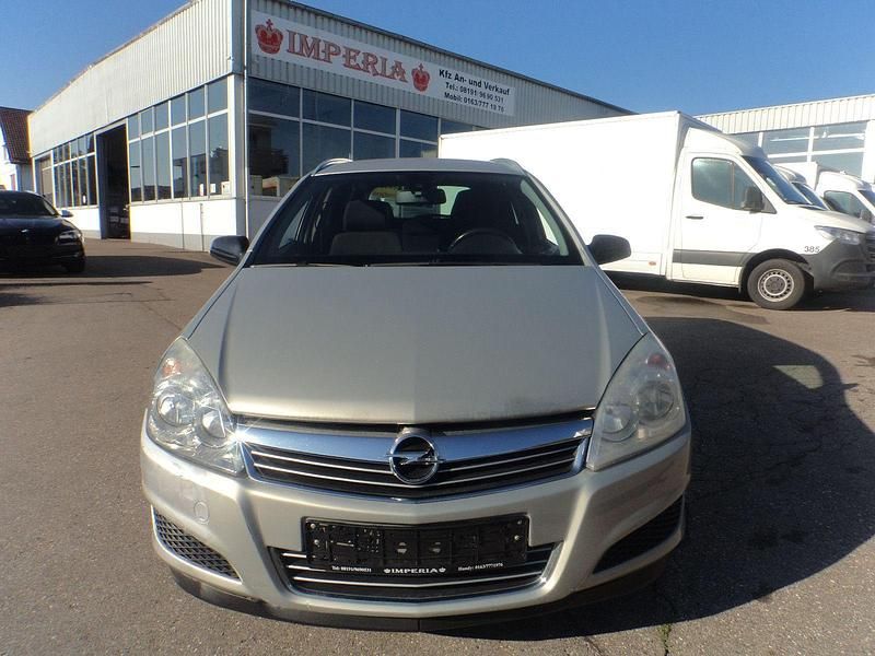 Grau Gebraucht 2008 Opel Astra Edition Kombi | 1.999 € (Guter Preis) - Bild 1/4