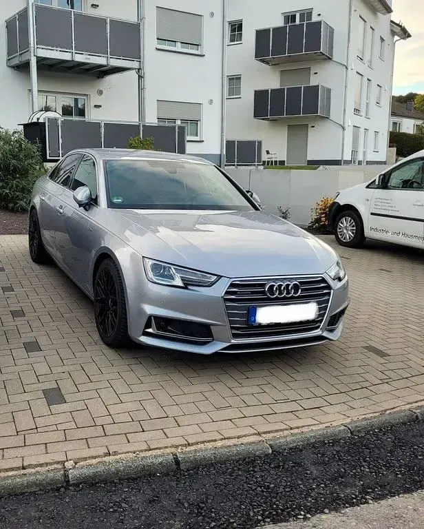 Gebraucht Audi A4 Sport 245 PS (180 kW) 2019 Silber Limousine