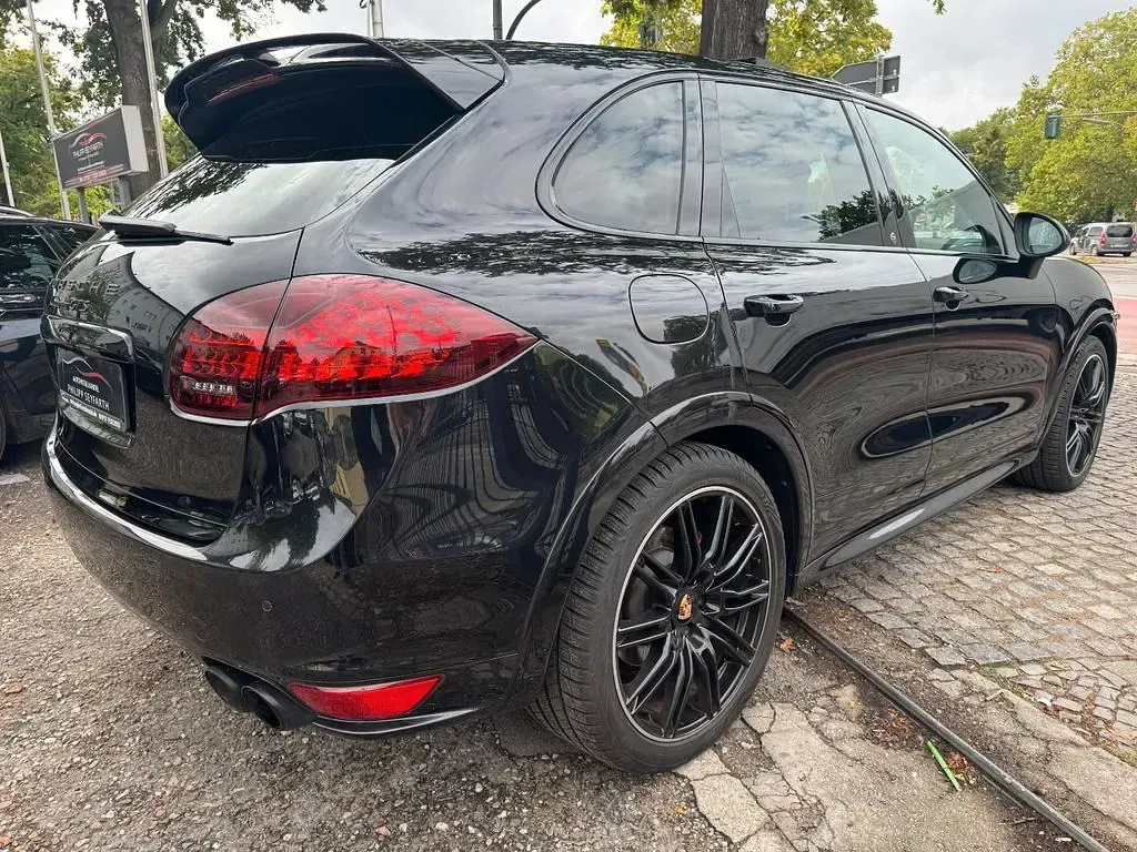 Gebraucht Porsche Cayenne GTS Sport 420 PS (308 kW) 2013 Schwarz SUV