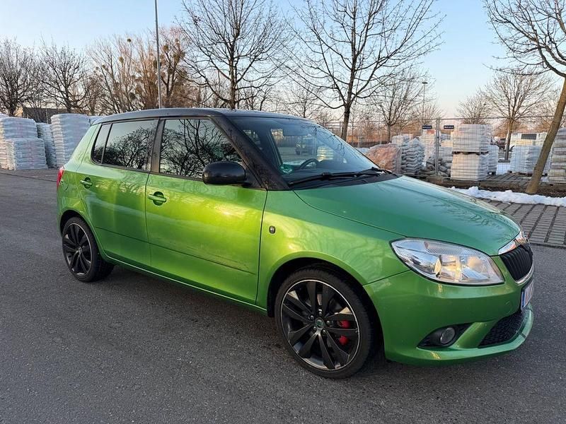 Gebraucht Skoda Fabia RS 179 PS (131 kW) 2010 Grün Limousine