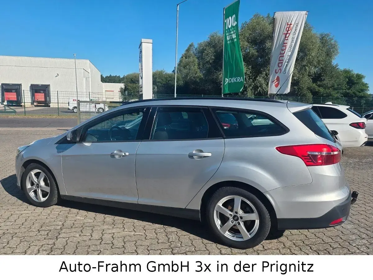 Gebraucht Ford Focus Business Edition 120 PS (88 kW) 2015 Silber Kombi