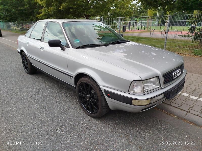 Gebraucht Audi 80 116 PS (85 kW) 1993 Silber Limousine