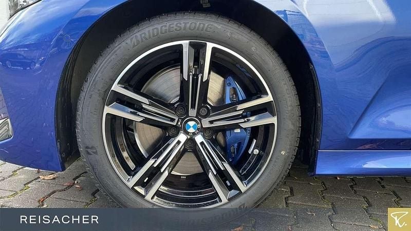 Gebraucht BMW 340 374 PS (275 kW) 2025 M portimao blau metallic Limousine