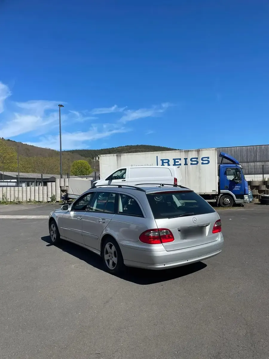 Second-hand Mercedes E280 190 CP (139 kW) 2006 Argintiu Break