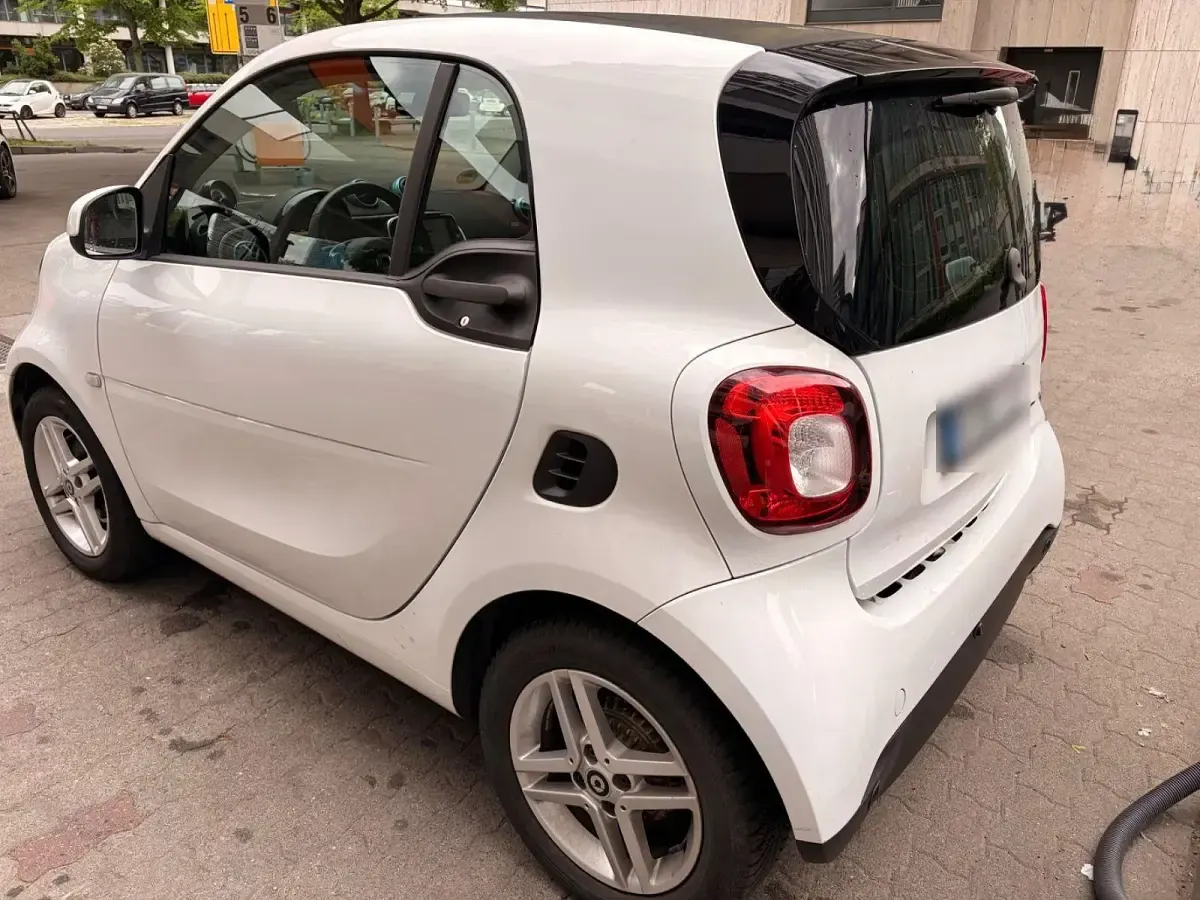 Gebraucht Smart ForTwo Coupé 60 kW (82 PS) 2021 Weiß Coupé