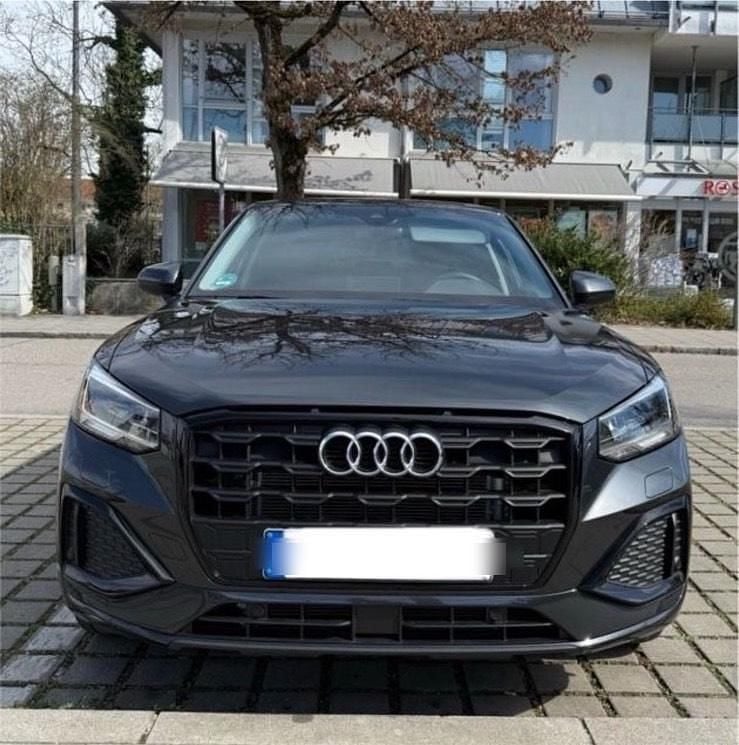Grau Gebraucht 2023 Audi Q2 SUV | 29.995 € (Fairer Preis) - Bild 1/4