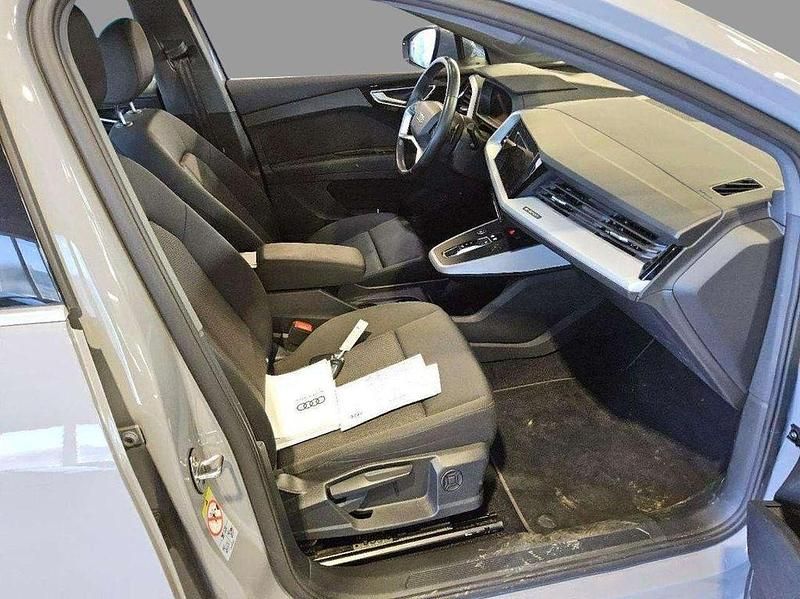 Gebraucht Audi Q4 e-tron Advanced 150 kW (204 PS) 2023 Grau SUV