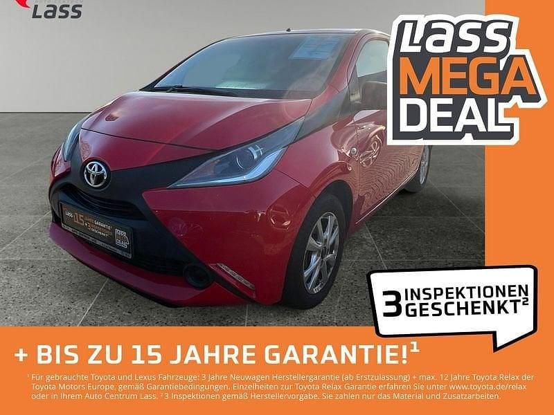Rot Gebraucht 2016 Toyota Aygo Business Edition Kleinwagen | 6.980 € (Fairer Preis) - Bild 1/3