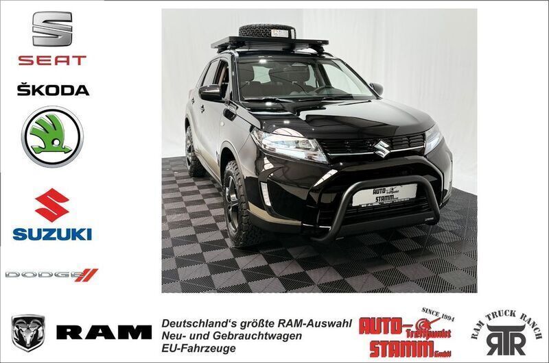 Cosmic black pearl Neu 2025 Suzuki Vitara Comfort SUV | 33.800 € - Bild 1/4