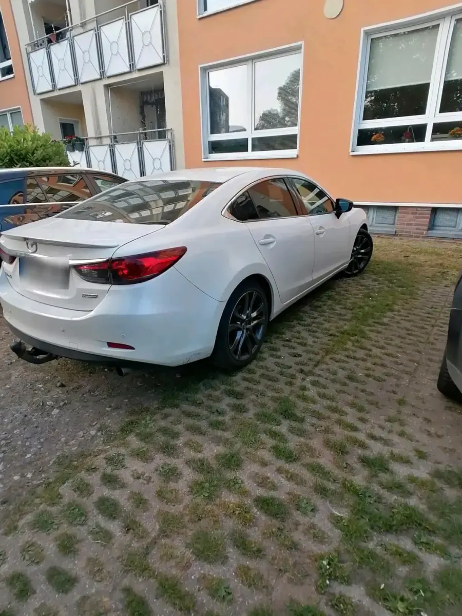 Gebraucht Mazda 6 175 PS (128 kW) 2012 Weiß Limousine