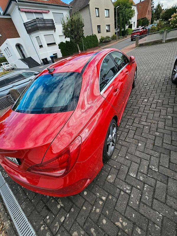 Rot Gebraucht 2013 Mercedes CLA220 AMG line Limousine | 17.500 € (Fairer Preis) - Bild 1/4