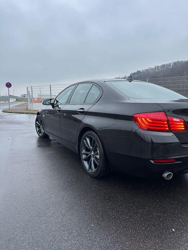 Gebraucht BMW 535 Luxury Line 313 PS (230 kW) 2015 Schwarz Limousine