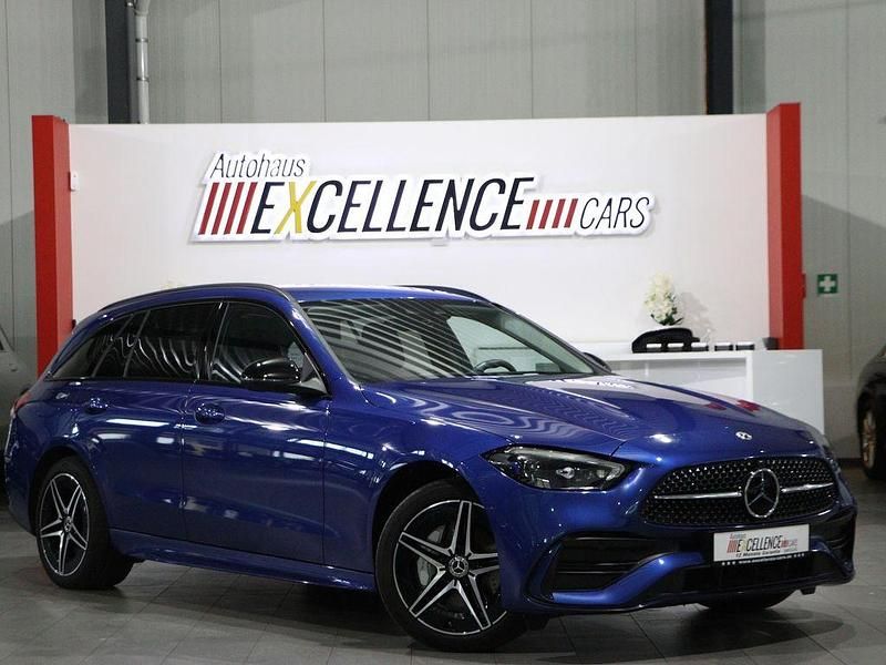 Blau Gebraucht 2023 Mercedes C300e AMG line Limousine | 37.444 € (Fairer Preis) - Bild 1/4
