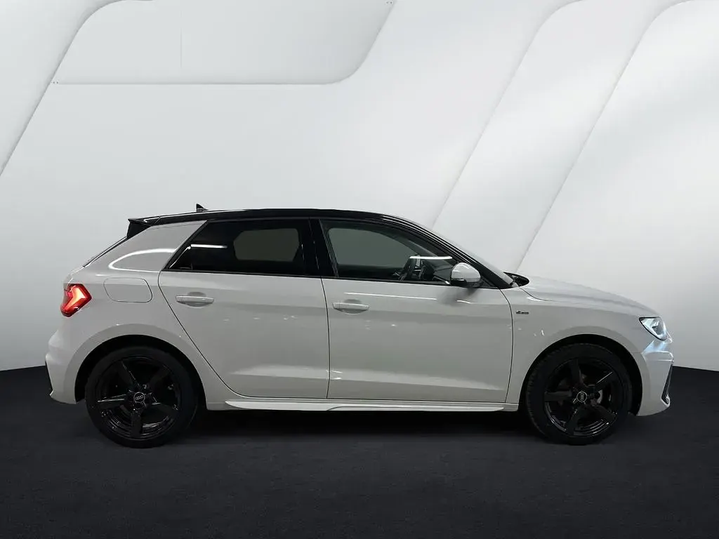 Gebraucht Audi A1 Sportback S-Line 95 PS (69 kW) 2025 Weiß Kleinwagen