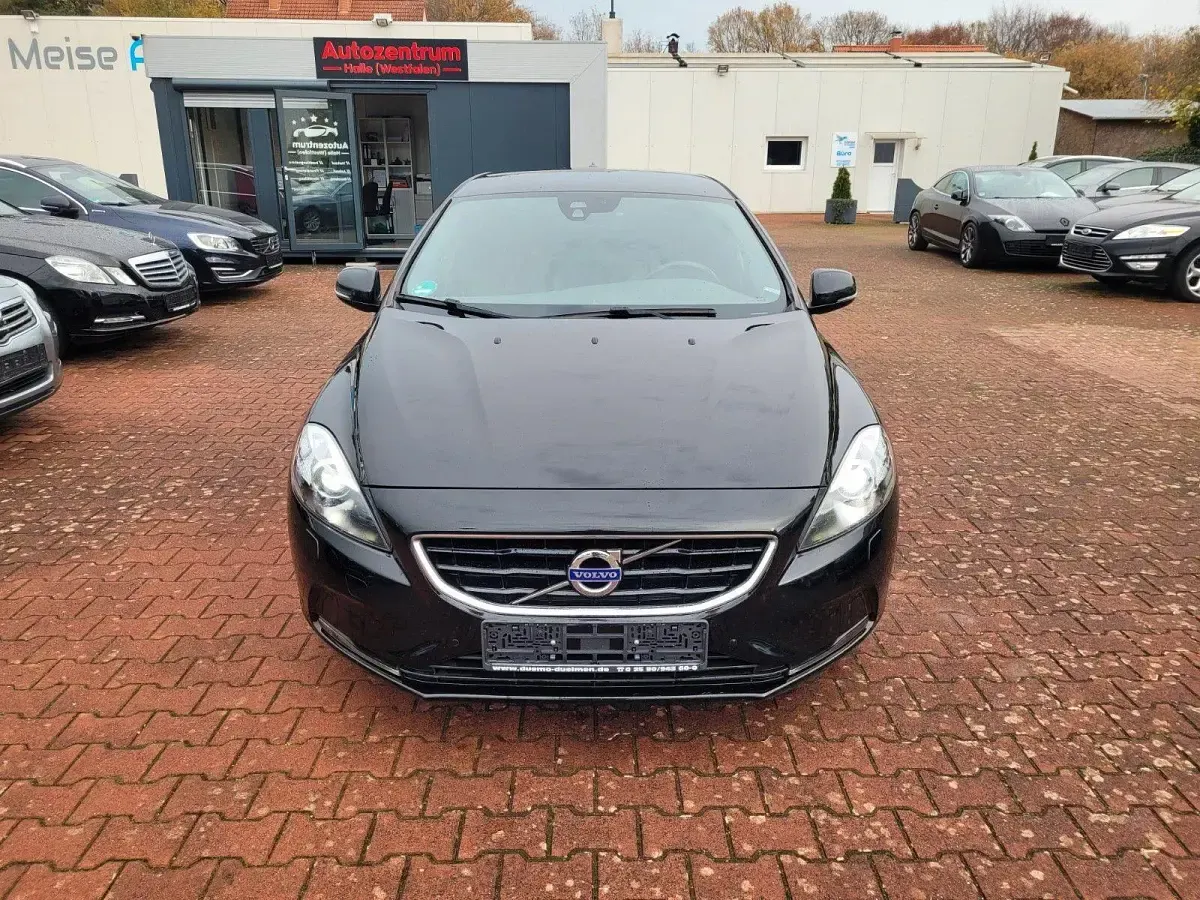 Gebraucht Volvo V40 Ocean Race 150 PS (110 kW) 2016 Schwarz Limousine