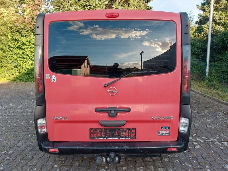 Gebraucht Opel Vivaro 120 PS (88 kW) 2006 Rot Van / Kleinbus