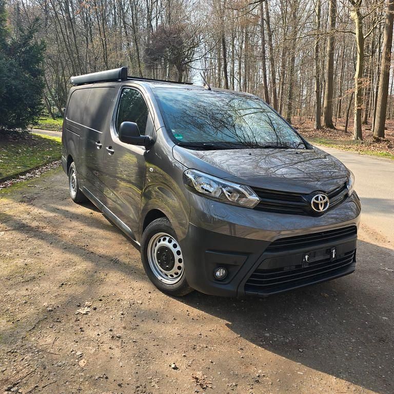 Gebraucht Toyota Proace 144 PS (105 kW) 2022 Grau Van / Kleinbus