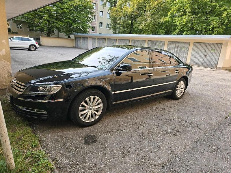 Schwarz Gebraucht 2012 VW Phaeton Limousine | 6.450 € - Bild 1/4