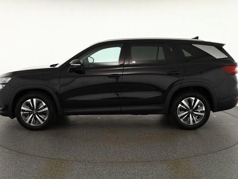 Neu Skoda Kodiaq 150 PS (110 kW) 2025 Schwarz SUV