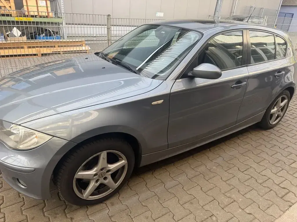 Brugt BMW 120 150 HK (110 kW) 2005 Grå Hatchback