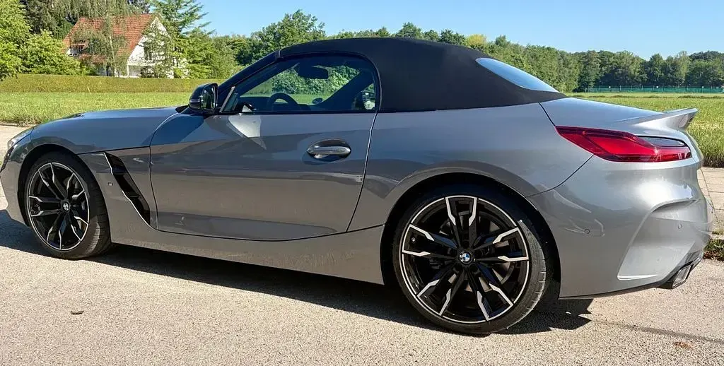Neu BMW Z4 Performance 340 PS (250 kW) 2026 Grau Cabrio