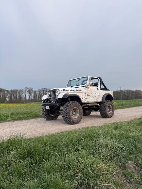 Weiß Gebraucht 1978 Jeep CJ SUV | 33.900 € - Bild 1/4
