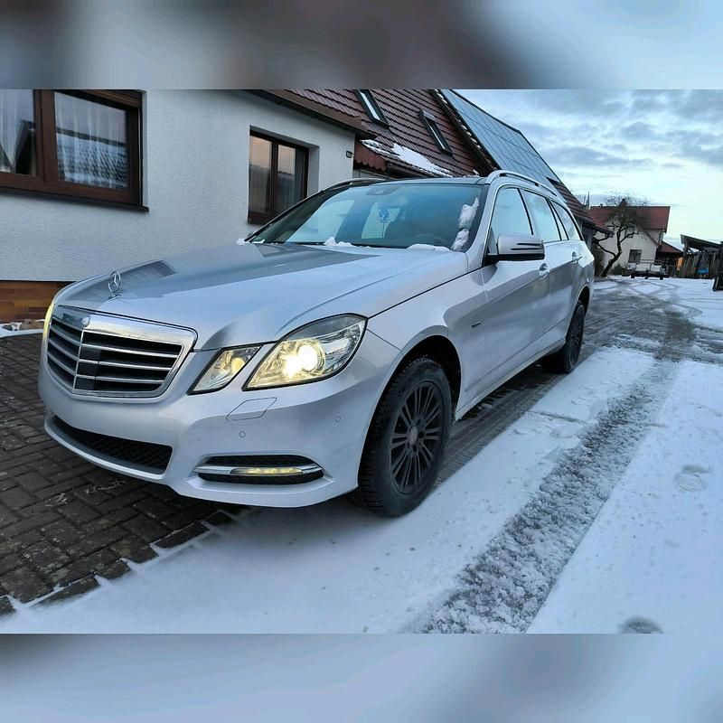 Gebraucht Mercedes E350 Avantgarde 265 PS (194 kW) 2011 Silber Kombi