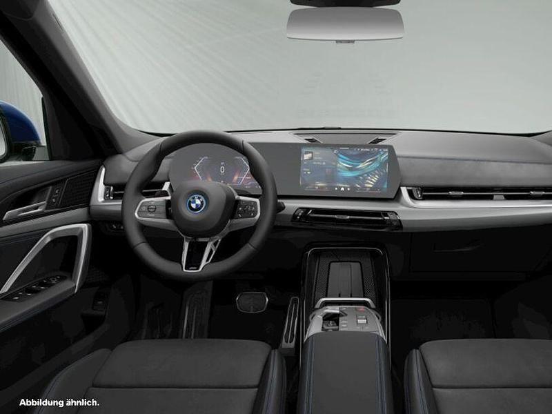 Gebraucht BMW iX1 M Sport 150 kW (204 PS) 2024 Portimao blau metallic SUV